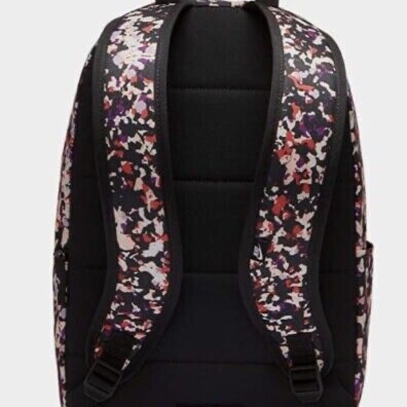 Nike Backpack Heritage 2.0 Printed School Gym Travel Bag - Picture 3 of 4